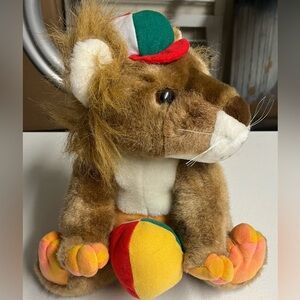 Vintage Kuddle Me Toys Lion 1999 11” Circus Hat & Ball With Original Tag